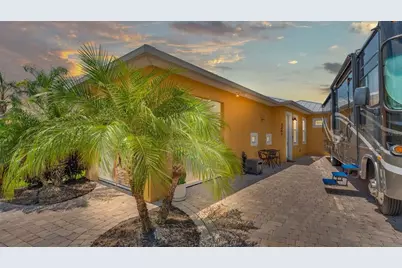 3261 Fish Hawk Drive, Polk City, FL 33868 - Photo 2