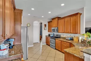 3980 Sunset Lake Dr, Lakeland, FL 33810 - Photo 6