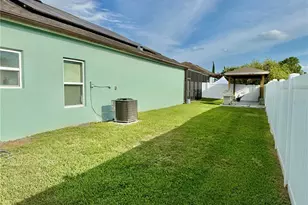 1201 Lavender Jewel Ct, Plant City, FL 33563 - Photo 22