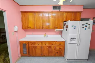 111 E Orange St, Davenport, FL 33837 - Photo 14