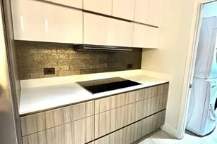 600 NE 27th St, Miami, FL 33137 - Photo 12