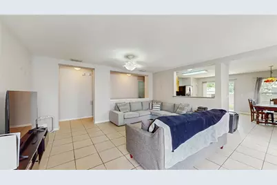 7337 Hunters Greene Circle, Lakeland, FL 33810 - Photo 2