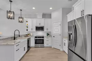 1170 Windjammer Dr, Lakeland, FL 33803 - Photo 12