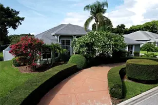 943 Hamilton Pl Ln, Lakeland, FL 33813 - Photo 1