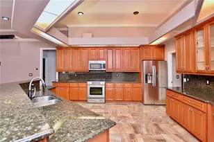 943 Hamilton Pl Ln, Lakeland, FL 33813 - Photo 10