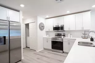 2750 Walden Town Cir, Plant City, FL 33566 - Photo 6