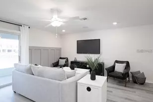 2750 Walden Town Cir, Plant City, FL 33566 - Photo 8