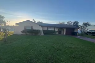 2362 Delrose Dr E, Lakeland, FL 33805 - Photo 1