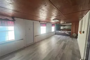 2362 Delrose Dr E, Lakeland, FL 33805 - Photo 18