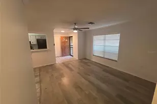 2362 Delrose Dr E, Lakeland, FL 33805 - Photo 4