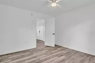 1050 Reynolds Rd, Lakeland, FL 33801 - Photo 18