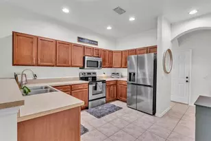 6365 Torrington Cir, Lakeland, FL 33811 - Photo 6