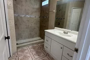 107 Nicholson Dr, Davenport, FL 33837 - Photo 2