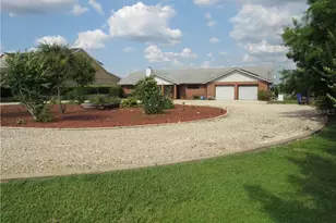 3955 Placid View Dr, Lake Placid, FL 33852 - Photo 2