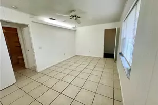 585 S Buena Vista Dr, Lake Alfred, FL 33850 - Photo 20