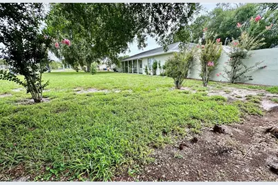 585 S Buena Vista Drive, Lake Alfred, FL 33850 - Photo 30