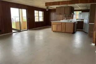 1025 Lakeview Dr, Sebring, FL 33870 - Photo 4