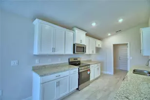 5427 Waterside Dr, Auburndale, FL 33823 - Photo 8