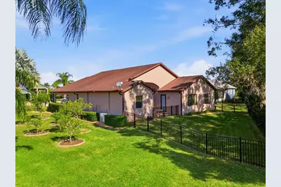 584 Meandering Way, Polk City, FL 33868 - Photo 4