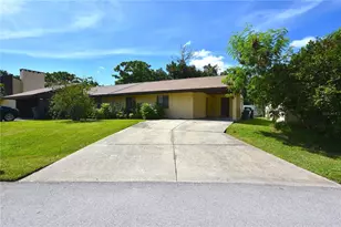 321 Lake Harris Dr, Lakeland, FL 33813 - Photo 2