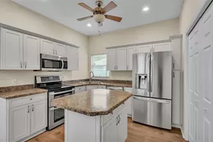 4445 Pebble Pointe Dr, Lakeland, FL 33813 - Photo 2