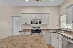 4445 Pebble Pointe Dr, Lakeland, FL 33813 - Photo 14