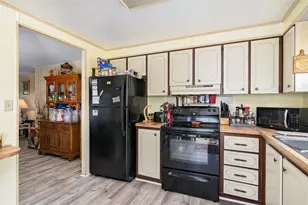 225 Monroe Dr, Lakeland, FL 33809 - Photo 4