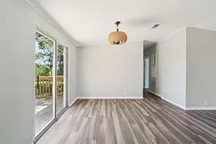 29417 Kelly Dr, Wesley Chapel, FL 33544 - Photo 8