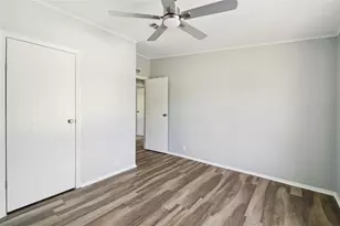 29417 Kelly Dr, Wesley Chapel, FL 33544 - Photo 18