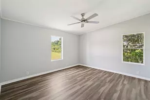 29417 Kelly Dr, Wesley Chapel, FL 33544 - Photo 16