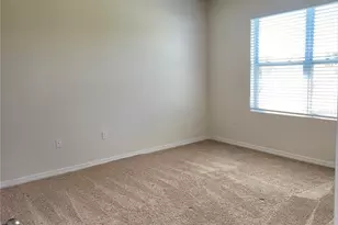 2795 Grandbury Grove Rd, Lakeland, FL 33811 - Photo 10