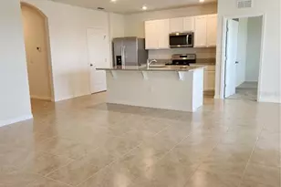 2795 Grandbury Grove Rd, Lakeland, FL 33811 - Photo 6