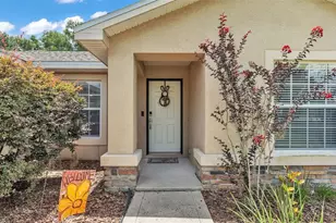 4651 Clubhouse Rd, Lakeland, FL 33812 - Photo 2