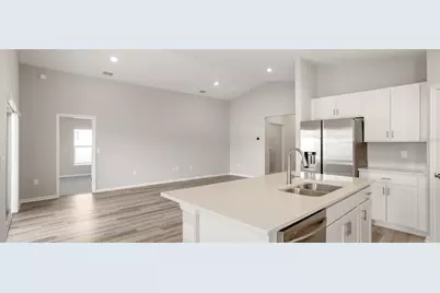 35397 Coventry Fields Loop, Zephyrhills, FL 33541 - Photo 10