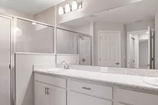 35397 Coventry Fields Loop, Zephyrhills, FL 33541 - Photo 20