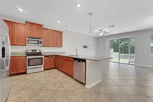 6477 Sedgeford Dr, Lakeland, FL 33811 - Photo 4