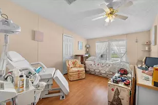 483 Lindsey Dr, Lakeland, FL 33809 - Photo 34