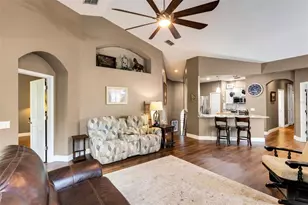 532 Grasslands Village Cir, Lakeland, FL 33803 - Photo 10