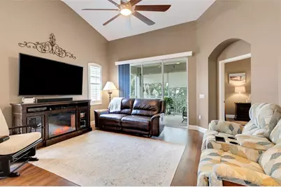 532 Grasslands Village Circle #N/A, Lakeland, FL 33803 - Photo 6