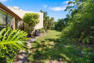 135 Wild Palm Dr, Bradenton, FL 34210 - Photo 42