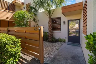 135 Wild Palm Dr, Bradenton, FL 34210 - Photo 2