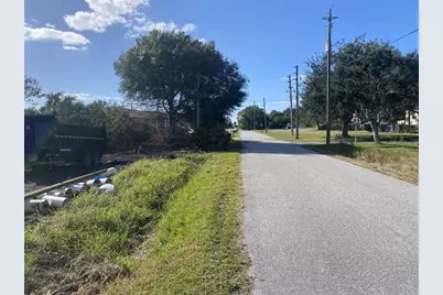 933 Henry Street, Punta Gorda, FL 33950 - Photo 6