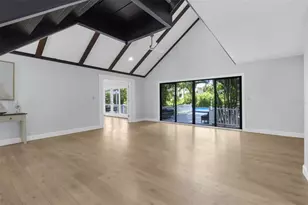 1702 Spoonbill Dr, Nokomis, FL 34275 - Photo 2