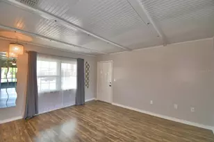 1920 E Edgewood Dr, Lakeland, FL 33803 - Photo 2