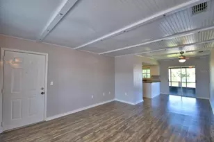 1920 E Edgewood Dr, Lakeland, FL 33803 - Photo 4