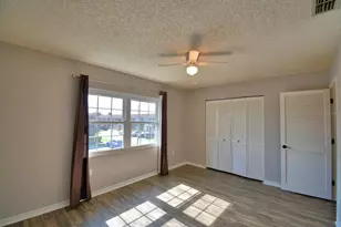 1920 E Edgewood Dr, Lakeland, FL 33803 - Photo 10