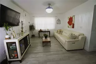 1920 E Edgewood Dr, Lakeland, FL 33803 - Photo 6