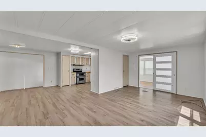 34704 Sweetpea Lane, Zephyrhills, FL 33541 - Photo 10