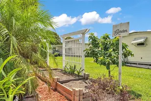 34704 Sweetpea Ln, Zephyrhills, FL 33541 - Photo 42