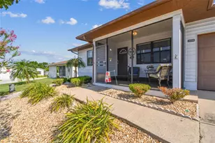 2324 Sea Island Circle S, Lakeland, FL 33810 - Photo 4